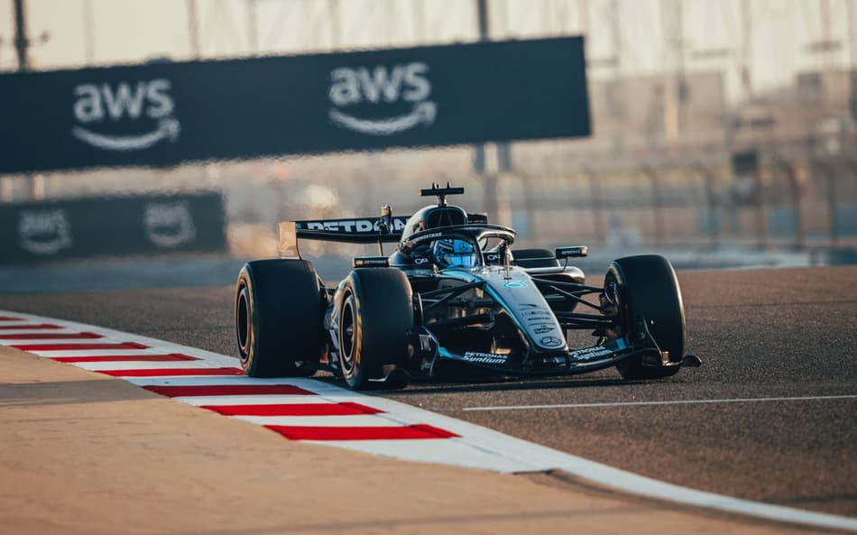 Mercedes nos testes de Bahrein da F1 2026 (Foto: Reprodução/ X)