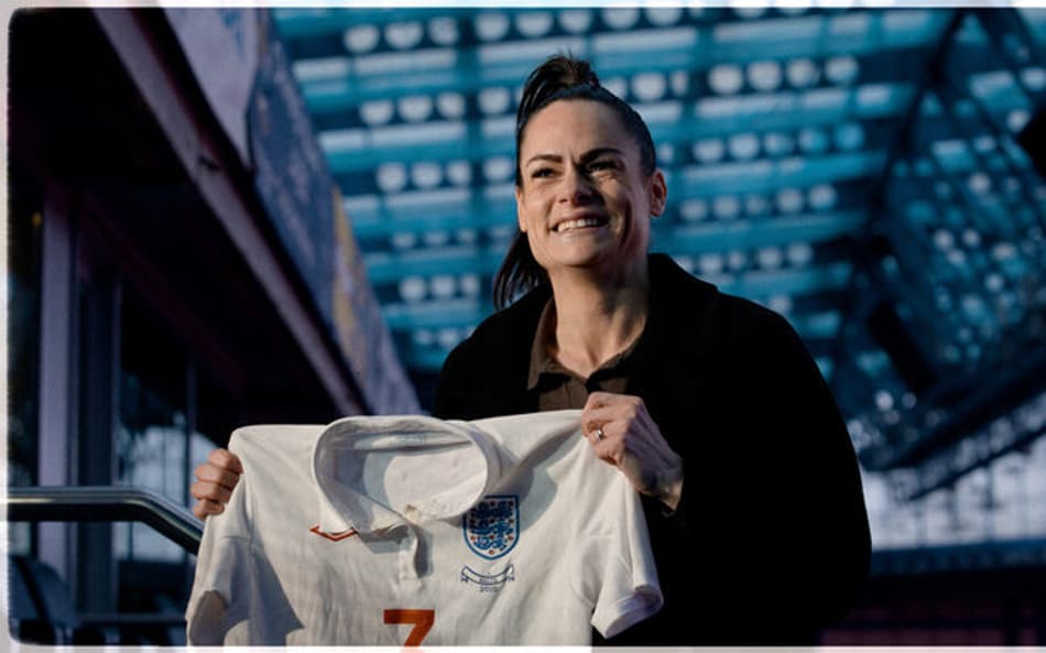 Claire Rafferty, ex-zagueira do Chelsea e da seleção inglesa. (Foto: Divulgação)