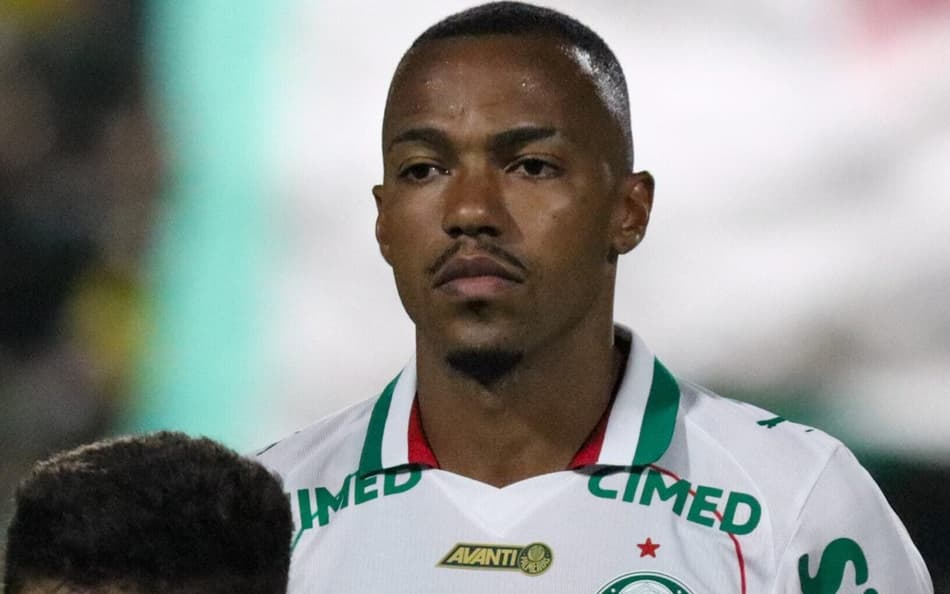 Marlon Freitas foi titular em Portuguesa x Palmeiras (Foto: Theo Daolio/Mochila Press/Gazeta Press)