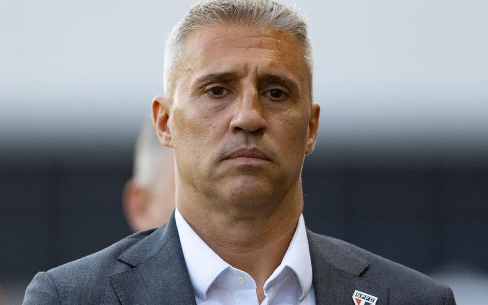 Hernan Crespo foi criticado após derrota (Foto: Joisel Amaral/Agif/Gazeta Press)