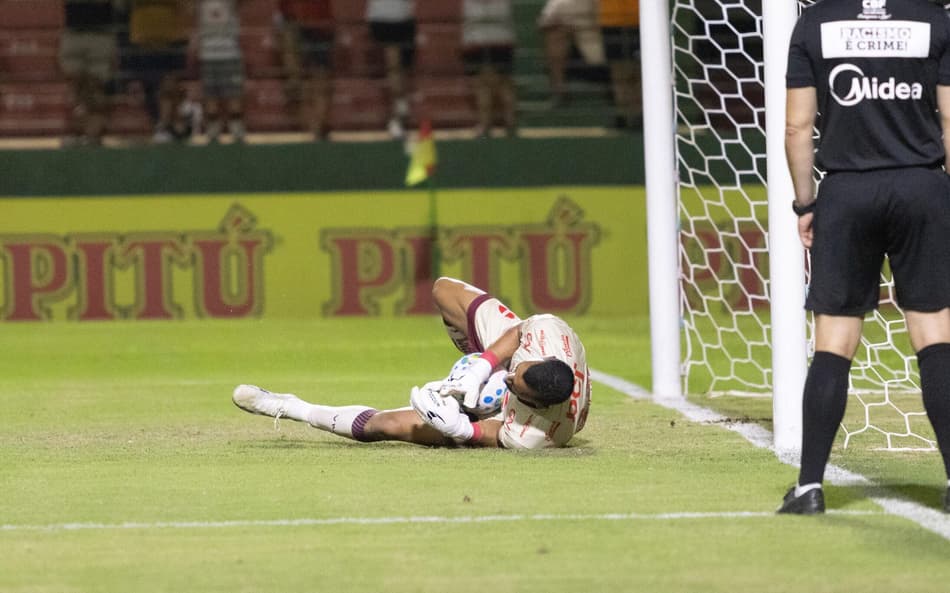 Partidas foram decididas nos pênaltis (Foto: Fernando Mendes/RP Fotopress/Gazeta Press)