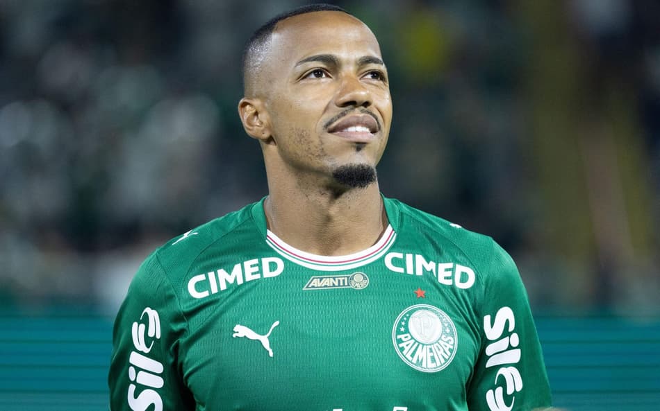Marlon Freitas com a camisa do Palmeiras (Foto: Renato Padalka/Ekobanpress/Gazeta Press)