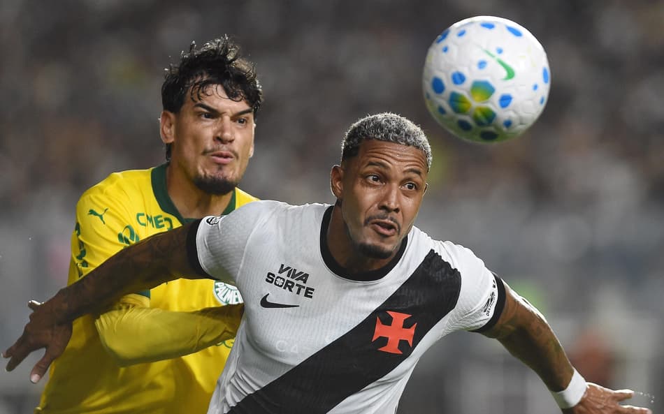 David revela clima no Vasco após chegada de Renato Gáucho: 'Bem mais à vontade'