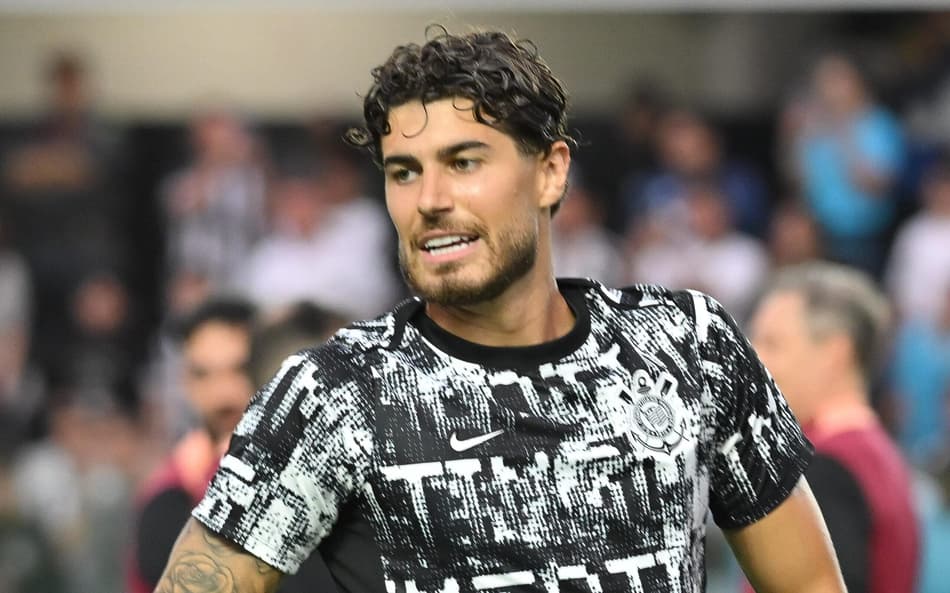 Pedro Raul recebeu sondagens de outros clubes (Foto: Jota Erre/Agif/Gazeta Press)