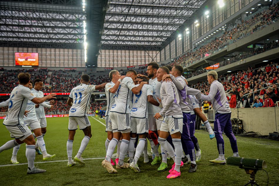 Athletico PR vs Cruzeiro (Foto: Nayra Halm / Staff Images/ CRUZEIRO)