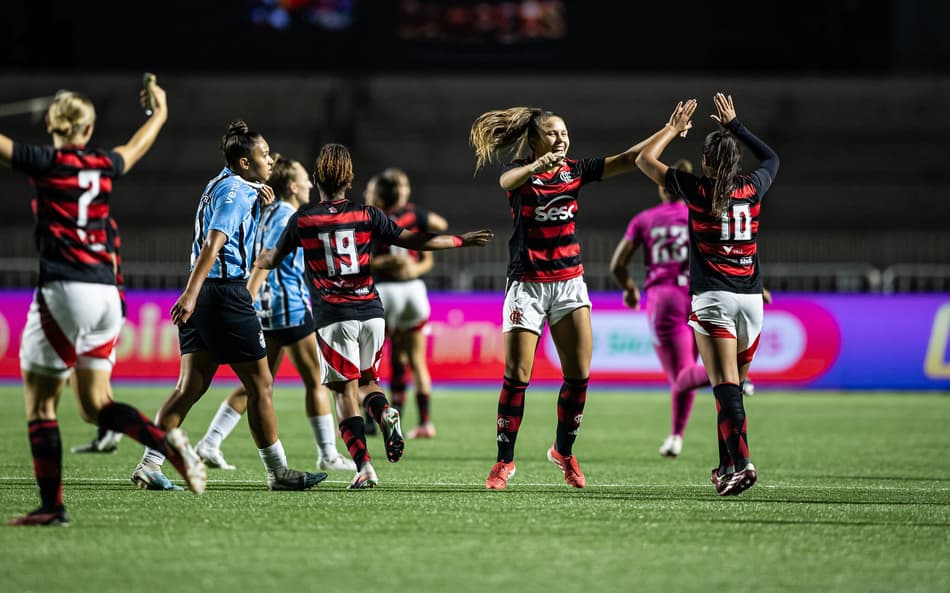 Jogadoras do Flamengo durante final da Copinha Feminina de 2025. (Foto: Jhony Inacio/Ag.Paulistão)