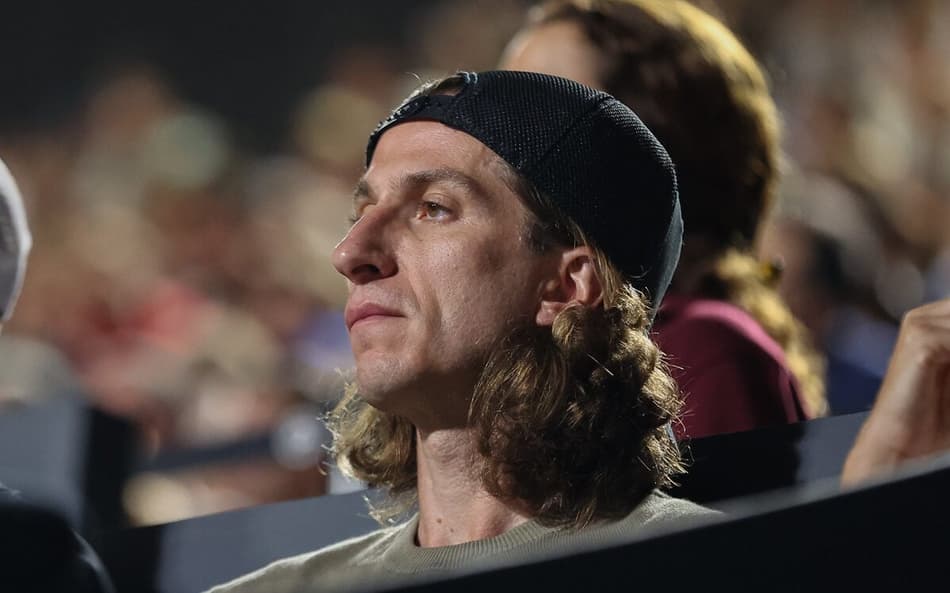 Filipe Luís assistindo a um dos jogos do Rio Open de 2026 (Foto: Fotojump/Divulgação)