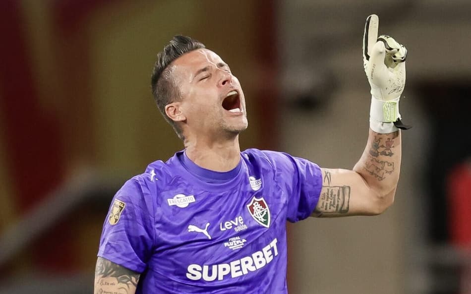 Fábio em ação em Fluminense x Flamengo (Foto: Marcelo Gonçalves/ Fluminense FC)