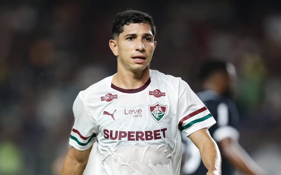 Savarino em ação em Remo x Fluminense (Foto: Marcelo Gonçalves/ Fluminense FC)