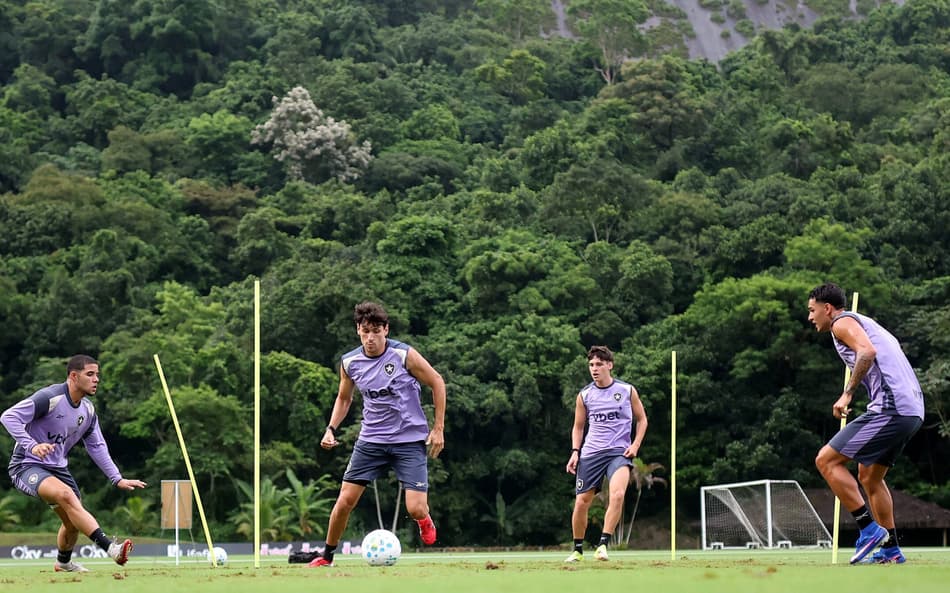 Botafogo em treino no CT Lonier (Foto: Vítor Silva/Botafogo)