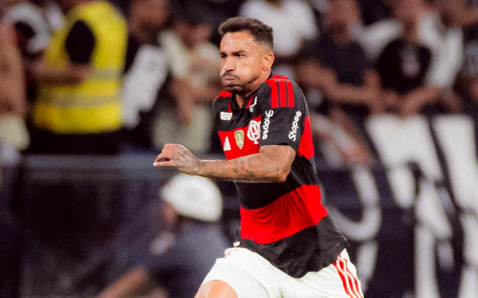 Danilo em ação em Corinthians x Flamengo (Foto: Adriano Fontes/ Flamengo)