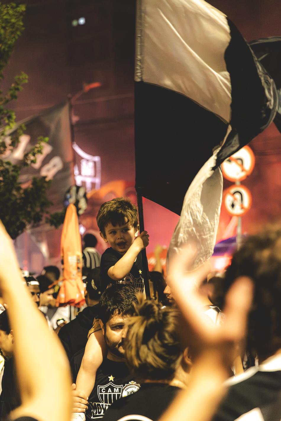 Vigília de comemoração da torcida dos 118 anos do Galo (Foto: Pedro Souza / Atlético)
