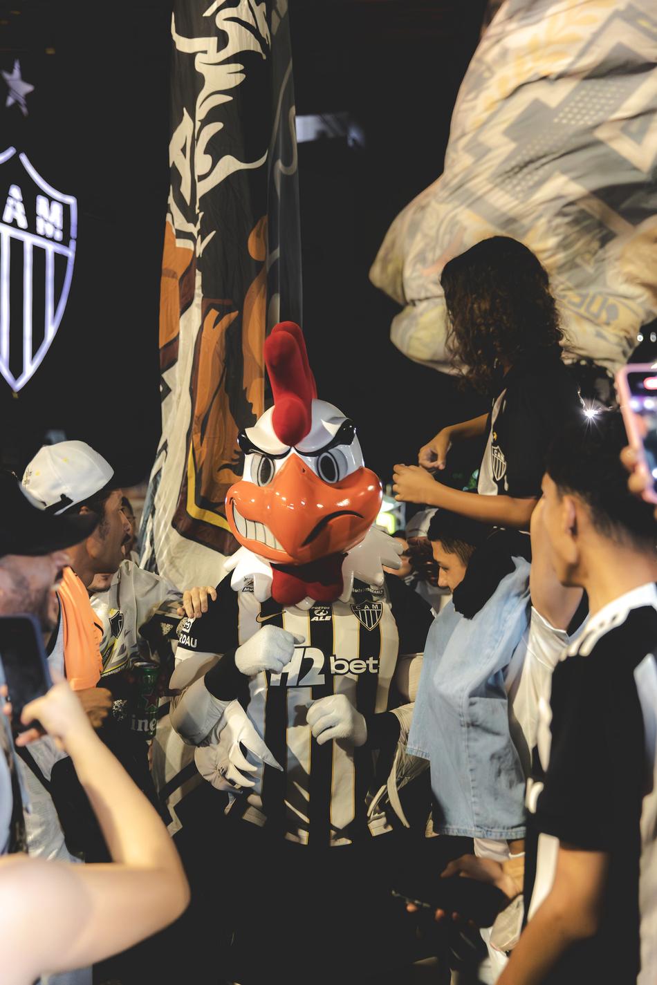 Vigília de comemoração da torcida dos 118 anos do Galo (Foto: Pedro Souza / Atlético)