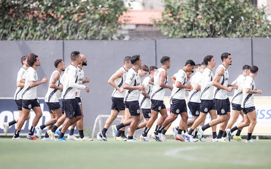 Elenco do Santos treina no CT Rei Pelé. (Foto: Raul Baretta/ Santos FC)