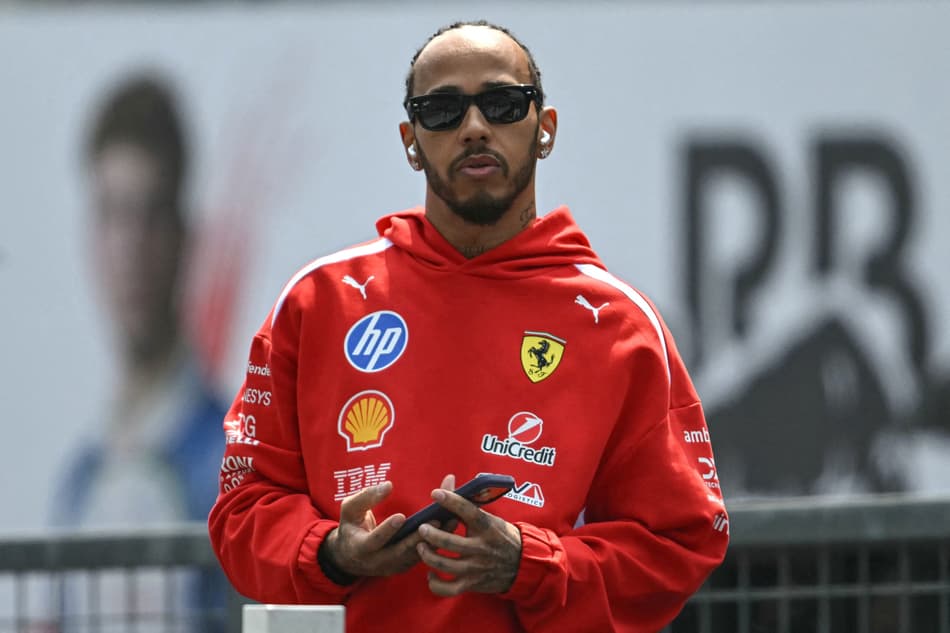 Lewis Hamilton no Circuito de Suzuka - GP do Japão 2026 (Foto: Andrew Caballero-Reynolds/AFP)