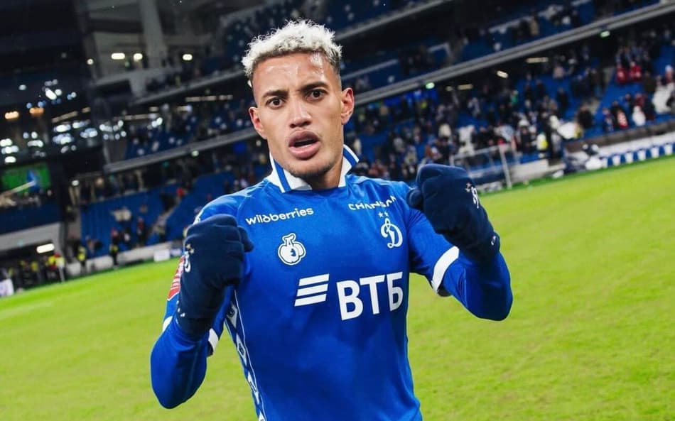 Bitello em ação pelo Dynamo Moscou (Foto: Divulgação/Dynamo Moscou)