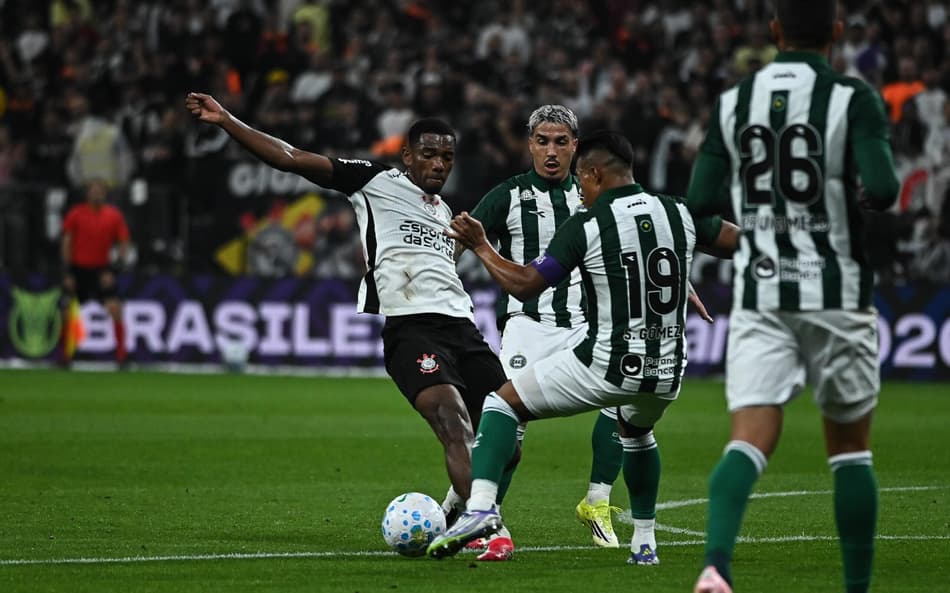 Corinthians x Coritiba se enfrentam pela 5ª rodada do Brasileirão (Foto: Renato Gizzi/E.Fotografia/Gazeta Press)