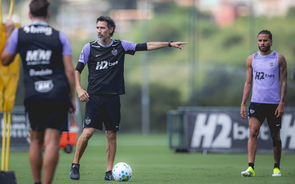 El Barba em treinamento na Cidade do Galo (Foto: Pedro Souza / Atlético)