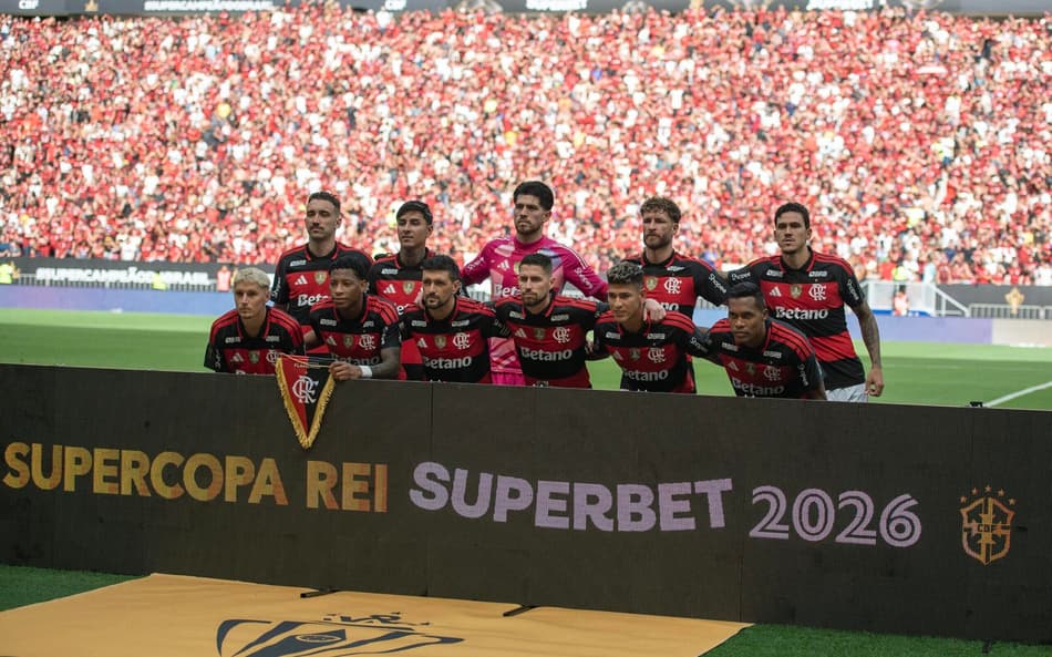 Elenco do Flamengo em final da Supercopa do Brasil (Foto: DELMIRO DOS SANTOS JUNIOR/Mochila Press/Gazeta Press)
