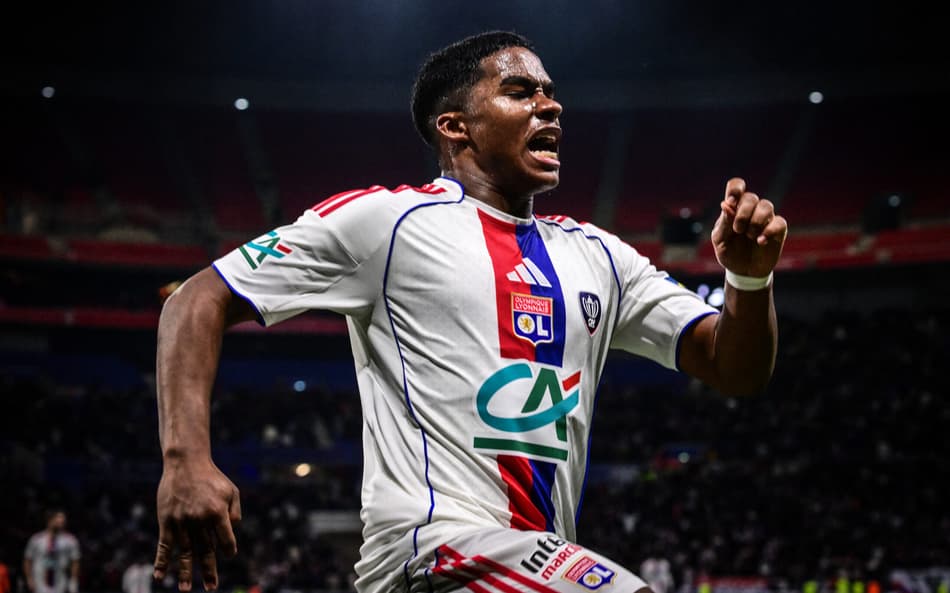 Endrick em jogo do Lyon pelas oitavas de final da Copa da França