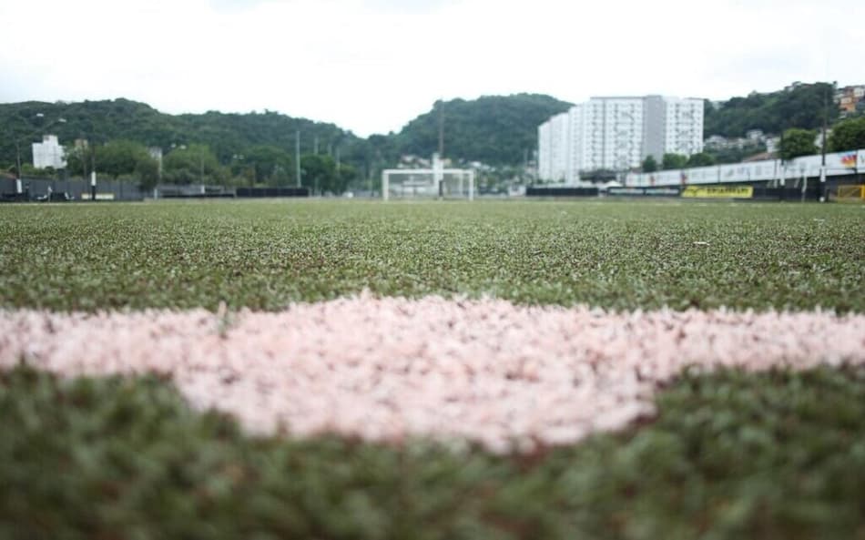 Gramado sintético do CT Rei Pelé recebe aprovação da Fifa. (Foto: Reinaldo Campos/ Santos FC)