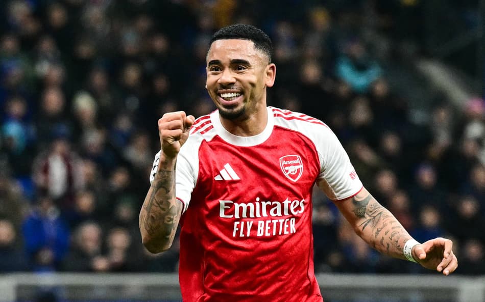 Gabriel Jesus comemora gol pelo Arsenal contra a Inter de Milão, pela Champions League