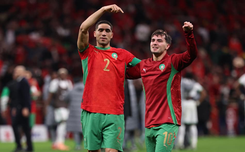 Hakimi e Brahim Díaz celebram classificação de Marrocos à final da Copa Africana de Nações