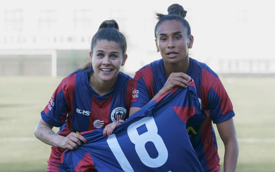 Delatorre comemora gol pelo Itabirito na Série A2 Feminina. (Foto: Léo Rodrigues/Itabirito)