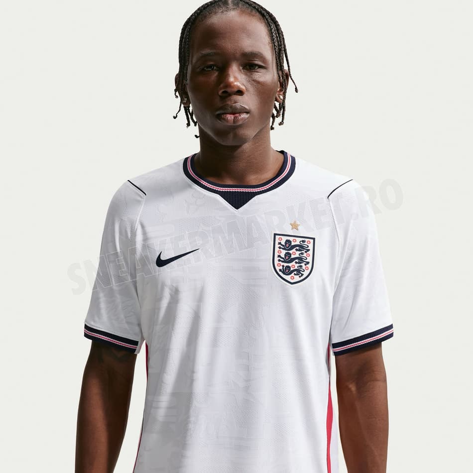 Inglaterra - Uniforme I (Foto: Divulgação)