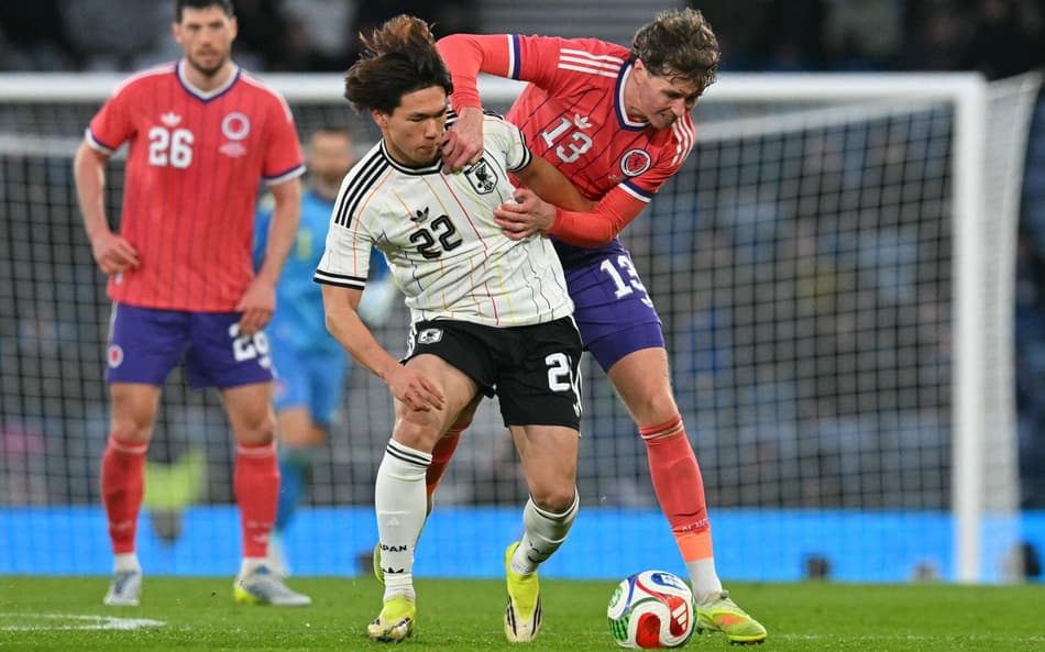 Adversário do Brasil na Copa do Mundo, a Escócia perdeu para o Japão por 1 a 0 (Foto: ANDY BUCHANAN / AFP)