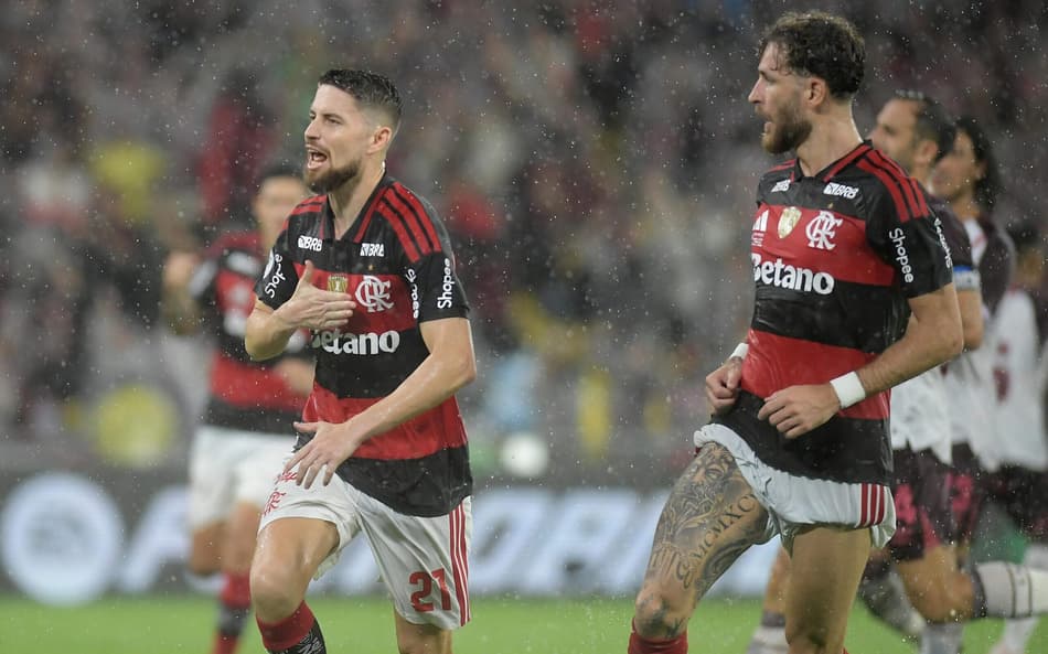 Jorginho comemora gol pelo Flamengo contra o Lanús na Recopa Sul-Americana (Foto: Dhavid Normando/Codigo 19/Gazeta Press)