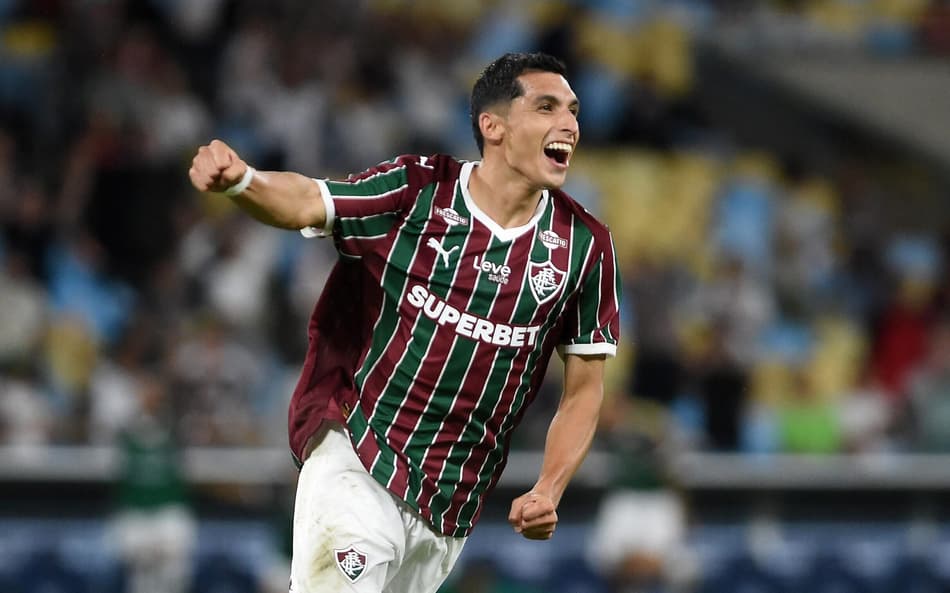 Kevin Serna comemora gol pelo Fluminense contra o Flamengo no Carioca de 2026 (Foto: Alexandre Durão/Zimel Press/Gazeta Press)