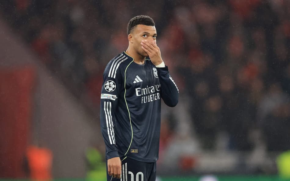 Mbappé lamenta gol do Benfica contra o Real Madrid na Champions League