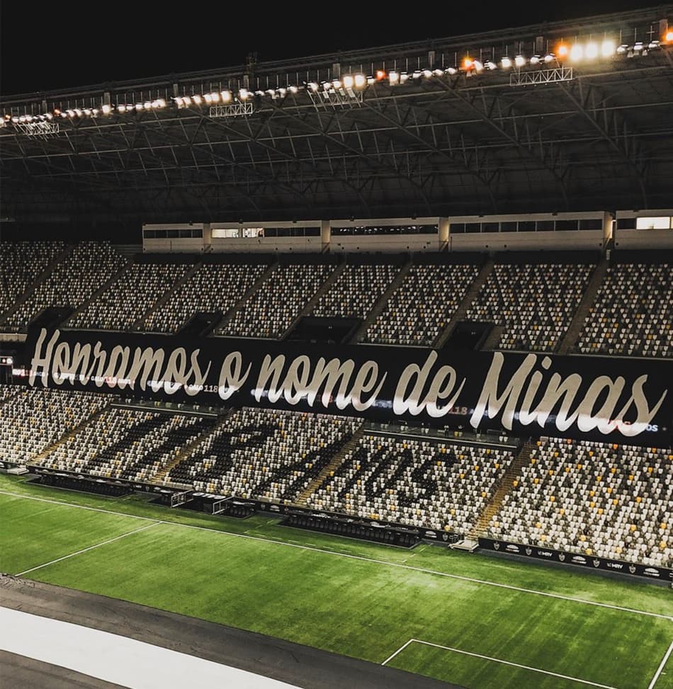 Mosaico da frase do hino na Arena MRV(Reprodução Atlético)