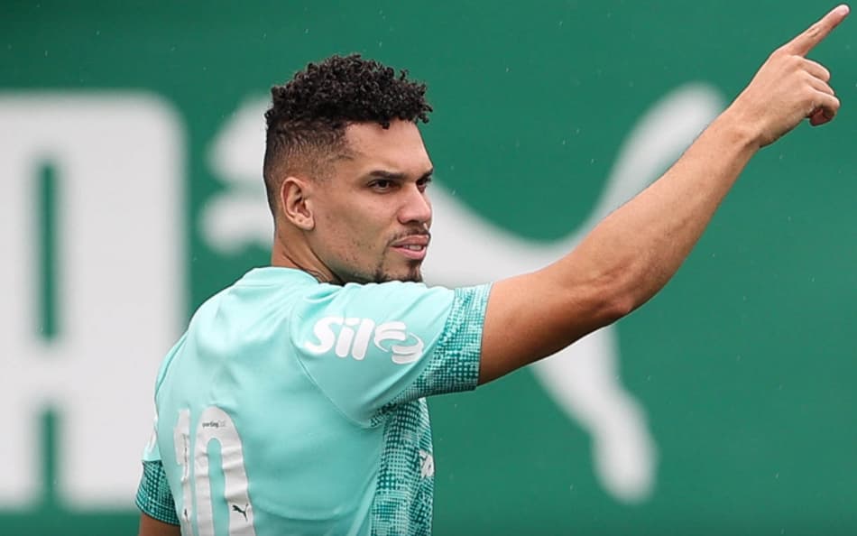 Paulinho, atacante do Palmeiras