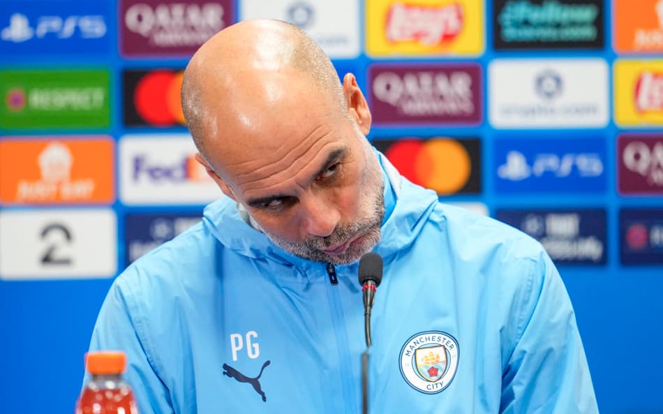 Pep Guardiola em coletiva do Manchester City