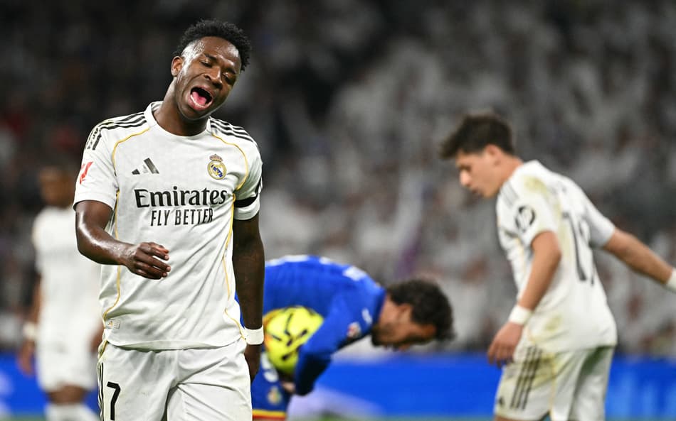 Vini Jr lamenta derrota do Real Madrid para o Getafe em La Liga (Foto: Javier SORIANO / AFP)