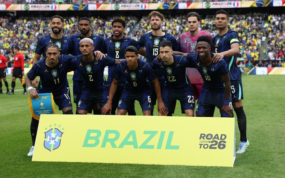 Seleção Brasileira titular no amistoso contra a França