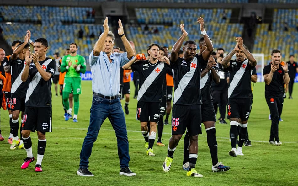 Vasco conquista vitória no clássico contra o Fluminense (Foto: Alexandre Maia/MyPhoto Press/Gazeta Press)
