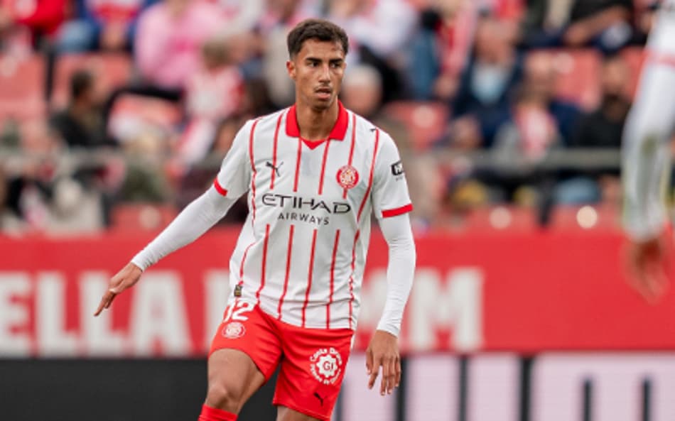 Vitor Reis, ex-Palmeiras, em ação pelo Girona (Foto: Reprodução/Girona)