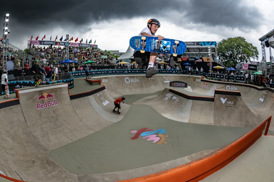 Com a nota 89, o australiano Keefer Wilson teve o melhor desempenho nas quartas do park masculino (Foto: Pablo Vaz/STU)