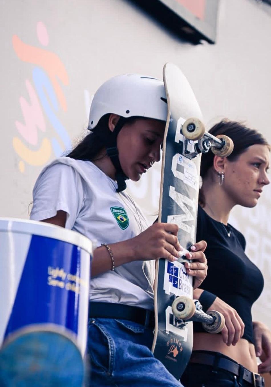 Maria Lúcia, concentrada, antes de realizar sua volta na primeira bateria (Foto: Rodrigo Lima/CBSk)