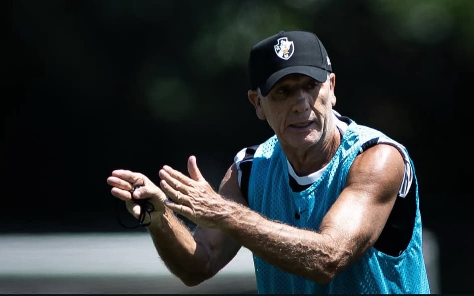 Com Renato Gaúcho, jogadores pouco usados por Diniz podem ganhar espaço no Vasco