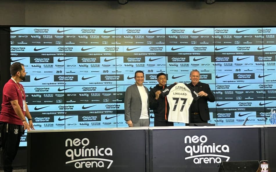 Lingard foi apresentado no Corinthians (Foto: Guilherme Lesnok/ Lance!)