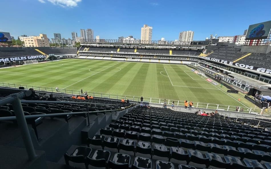 Santos enfrenta o Corinthians na Vila Belmiro (Foto: Guilherme Lesnok/Lance!)