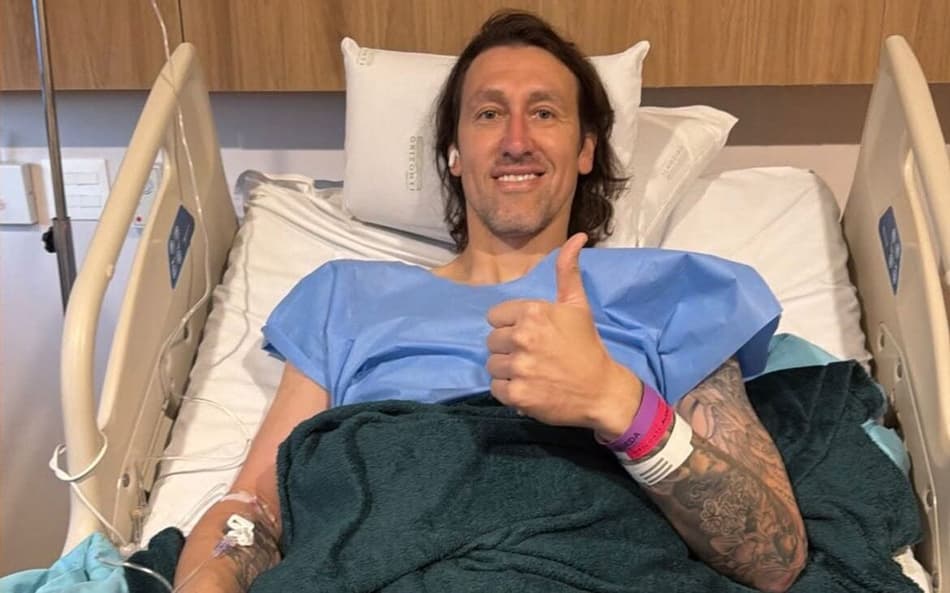 Cássio após cirurgia (Foto: Reprodução Instagram)