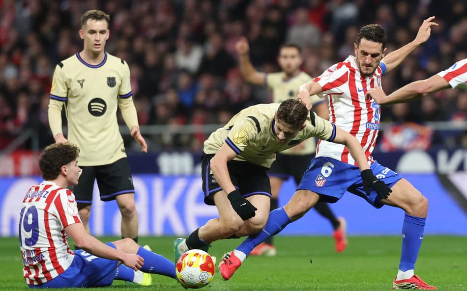 Atlético de Madrid goleou o Barcelona por 4 a 0 na semifinal da Copa do Rei (Foto: Pierre-Philippe MARCOU / AFP)