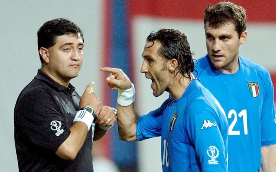 Os maiores escândalos de arbitragem e corrupção na história da Copa do Mundo