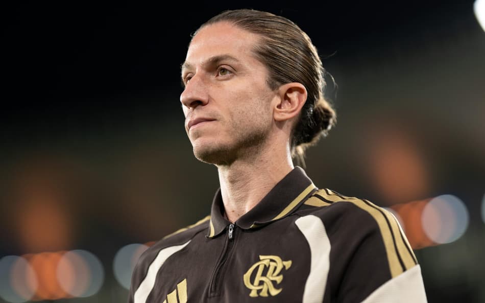 Filipe Luís na vitória do Flamengo sobre o Madureira pela semifinal do Carioca (Foto: Jorge Rodrigues/AGIF/Gazeta Press)