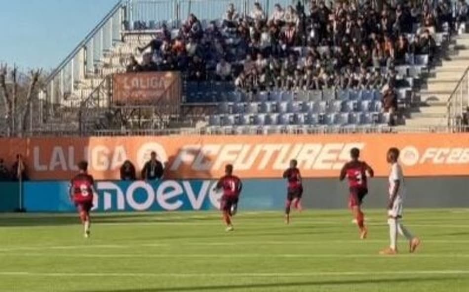 Jogadores do Flamengo celebram gol no Mundial Sub-20 (Foto: Reprodução)